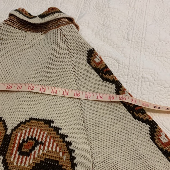 Vintage 1960-70’s Sturbridge Native American Cream Pattern Cape Buttons SzMedium - Picture 13 of 13